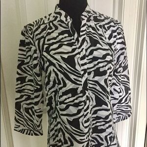 Beautiful blouse by Kim Rodgers size medium